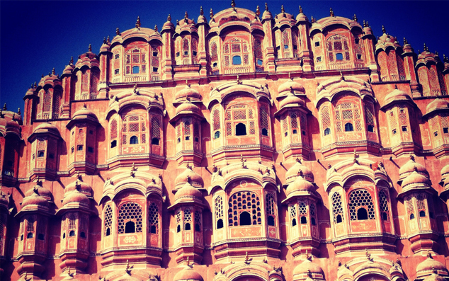 Fachada do Palácio dos Ventos tem 953 pequenas janelas | Tatiana Perim