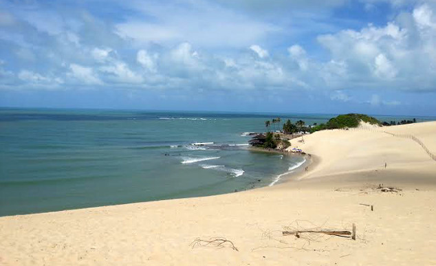 Praia de Genibapu, no litoral norte